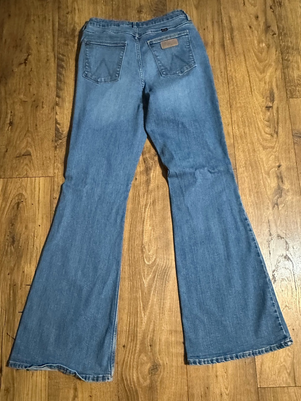 Wrangler Women's Blue Flare Wide-Leg Jeans